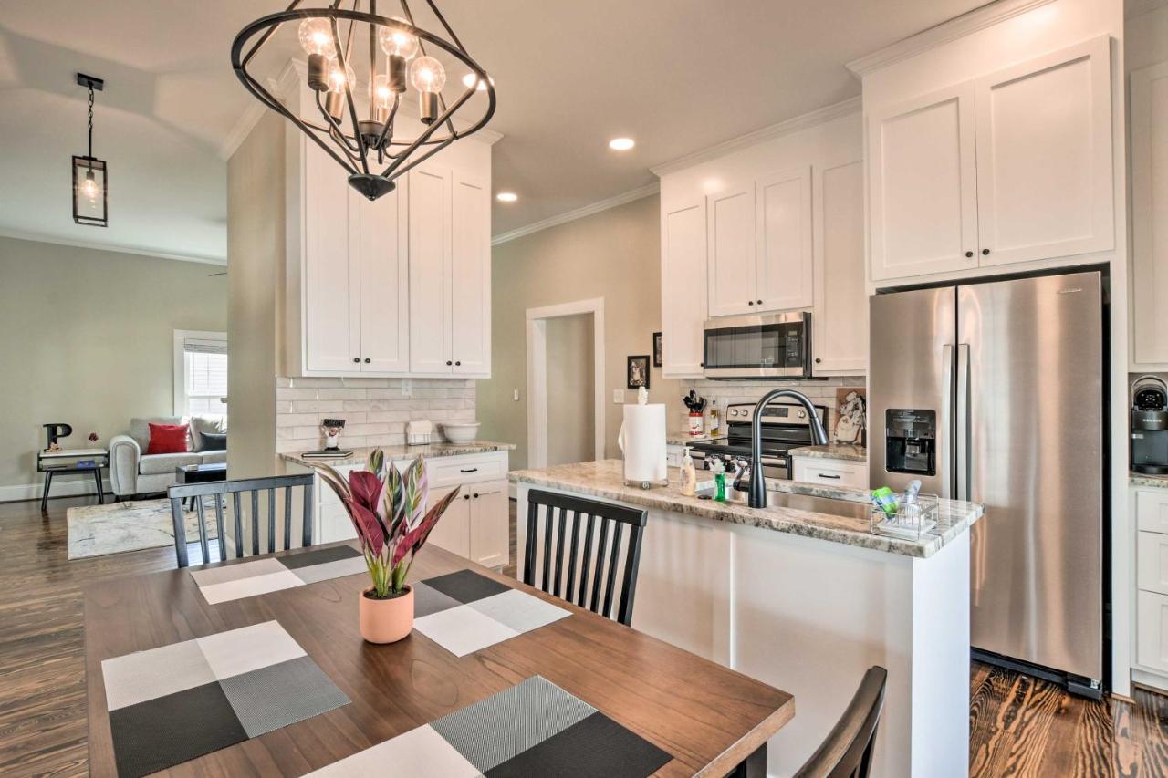 Ideally Located Penne Place With Deck And Grill Greenville Exterior photo