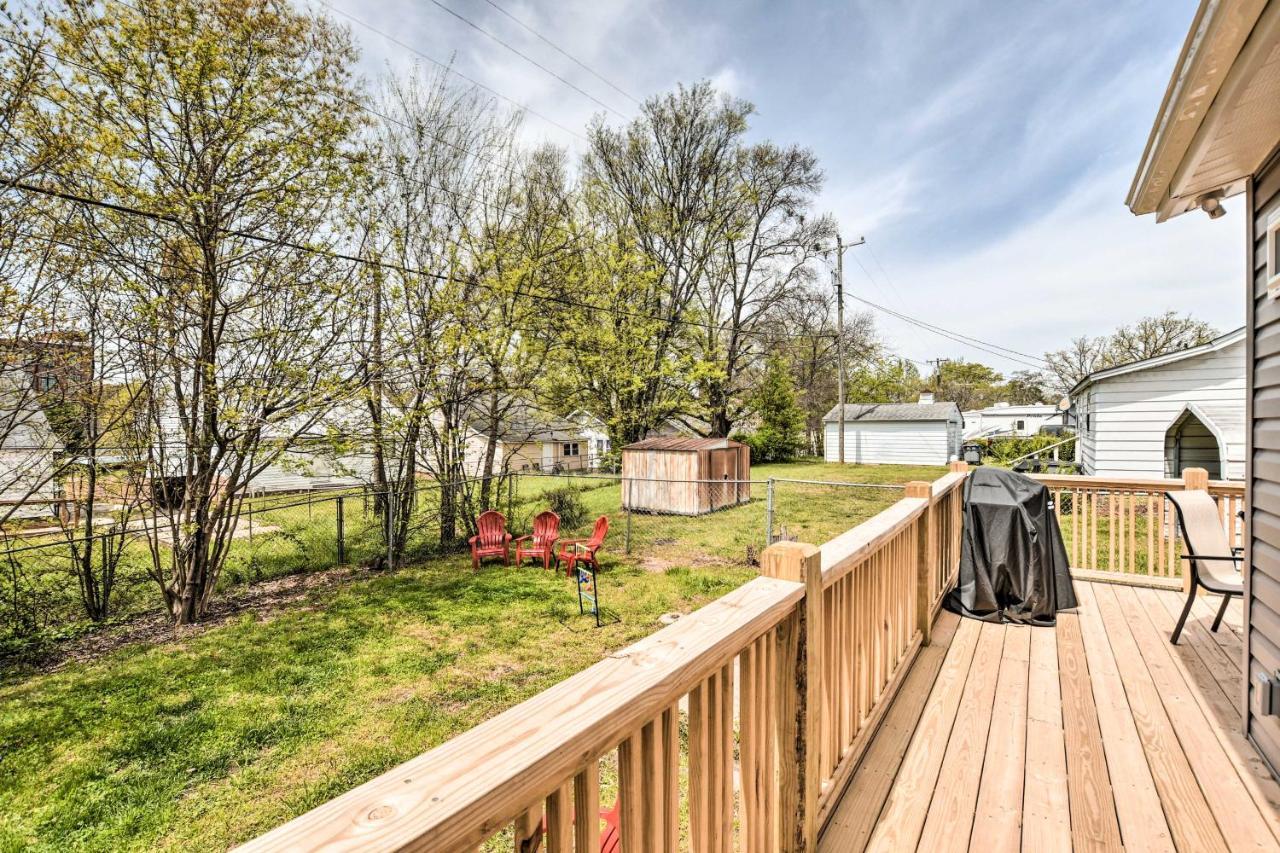 Ideally Located Penne Place With Deck And Grill Greenville Exterior photo